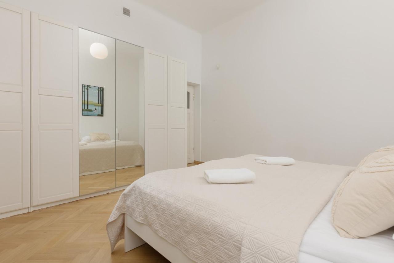 Family Apartment Freta Warsaw Old Town By Noclegi Renters Екстер'єр фото